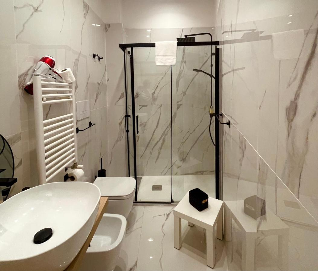 La Suite Di Dante Napoli Екстериор снимка