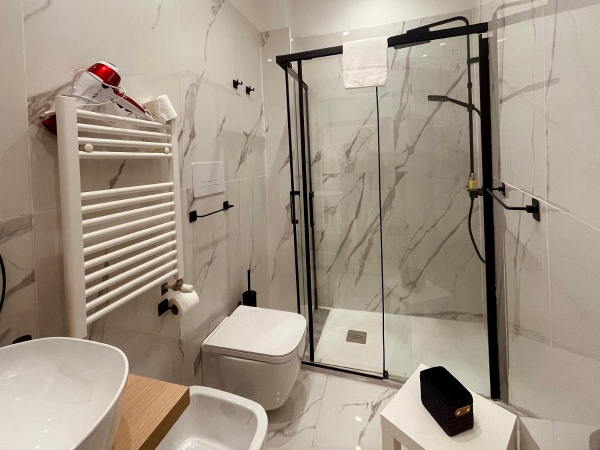 La Suite Di Dante Napoli Екстериор снимка